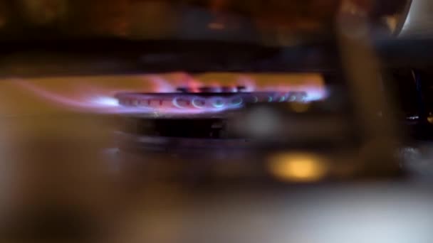 Gros Plan Poêle Feu Cuisiner Maison Verrouillez — Video