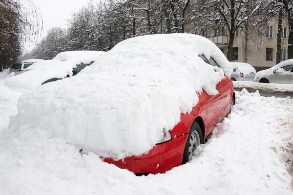 Samochód Pod Grubym Kocem Śniegu Burzy Pojazdy Zakopane Pod Lodem — Zdjęcie stockowe