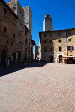 İtalya 'da ünlü bir yerin panoramik manzarası. San Gimignano Toskana 'da bir ortaçağ köyüdür..