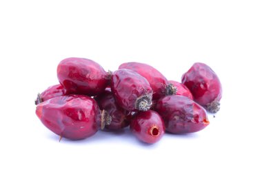 Beyaz arka plan üzerinde izole kuşburnu.