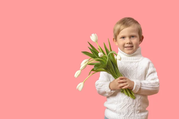 Anak Laki Laki Memegang Karangan Bunga Tulip Studio Ditembak Latar — Stok Foto
