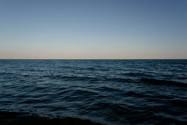 Чисте Вечірнє Небо Над Океаном Тема Подорожей Романтики Відпустки Екології — стокове фото