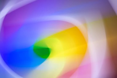 LGBTQ topluluk bayrağının renklerinde gökkuşağı soyut arkaplanı. Yumuşak bulanık renkli olta çizgileri. Fotoğraf efekti.