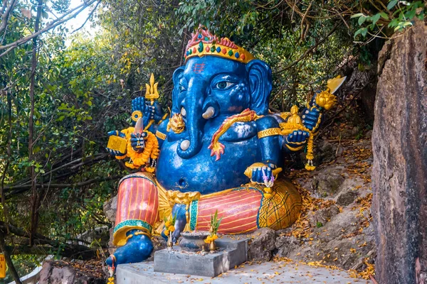 Ganesha Standbeeld Een Boeddhist Mannenklooster Thailand — Stockfoto