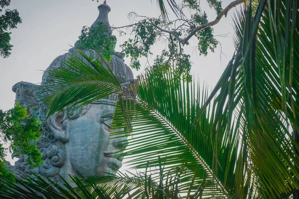 Una Enorme Estatua Del Dios Vishnu Parque Cultural Garuda Wisnu — Foto de Stock