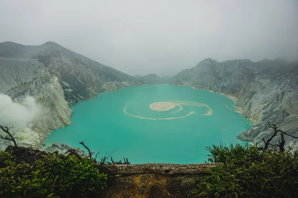 Jezioro Krateru Wulkanicznego Ijen Indonezji Obraz Stockowy