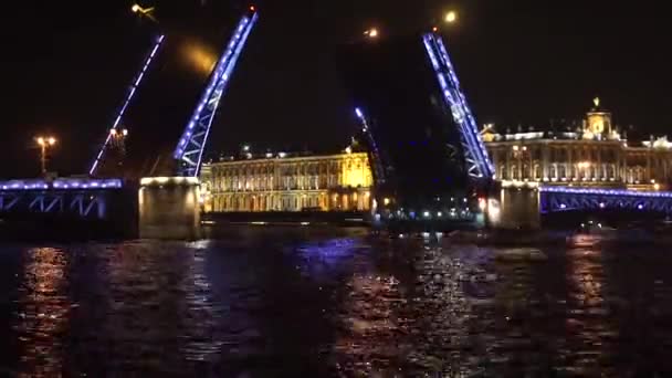 Διαζύγιο Και Αψίδα Γεφυρών Στην Αγία Πετρούπολη — Αρχείο Βίντεο