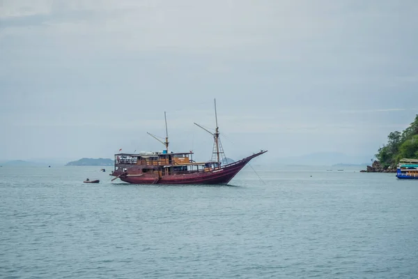 Traditionelles Indonesisches Schiff Der Bucht — Stockfoto