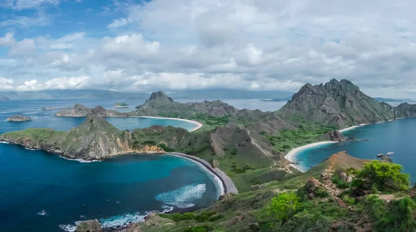 Hermosa Isla Padar Las Aguas Las Islas Komodo — Foto de Stock