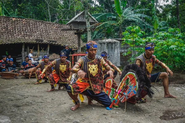 Yogyakarta Indonezja Grudnia 2018 Tradycyjny Indonezyjski Taniec Jatilan — Zdjęcie stockowe