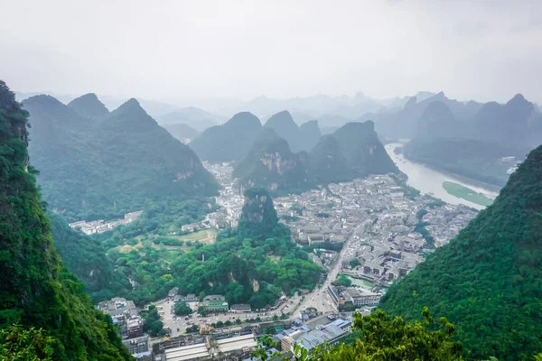 Piękny Krajobraz Miasta Yangshuo Chinach Obrazy Stockowe bez tantiem