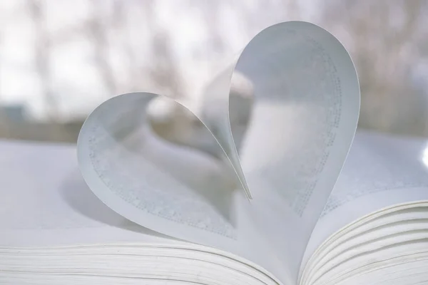 Heart Pages Book — Stock Photo, Image