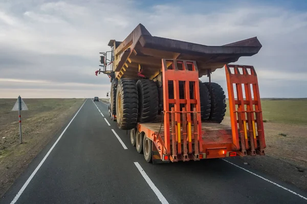 Transportation Large Quarry Vehicle Mongolia — Stockfoto