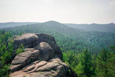 Krasnoyarsk Sütunları Doğa Koruma Alanı Rusya 'daki eşsiz yerlerden biridir.
