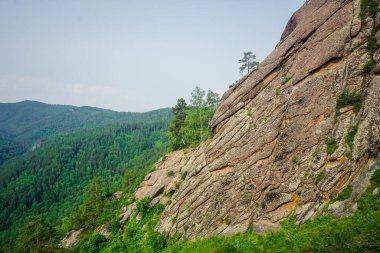 Krasnoyarsk Sütunları Doğa Koruma Alanı Rusya 'daki eşsiz yerlerden biridir.