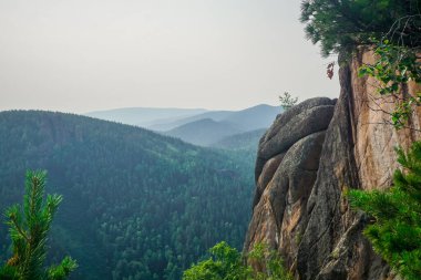 Krasnoyarsk Sütunları Doğa Koruma Alanı Rusya 'daki eşsiz yerlerden biridir.