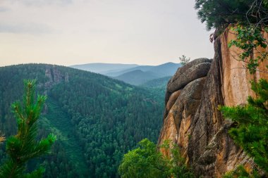 Krasnoyarsk Sütunları Doğa Koruma Alanı Rusya 'daki eşsiz yerlerden biridir.