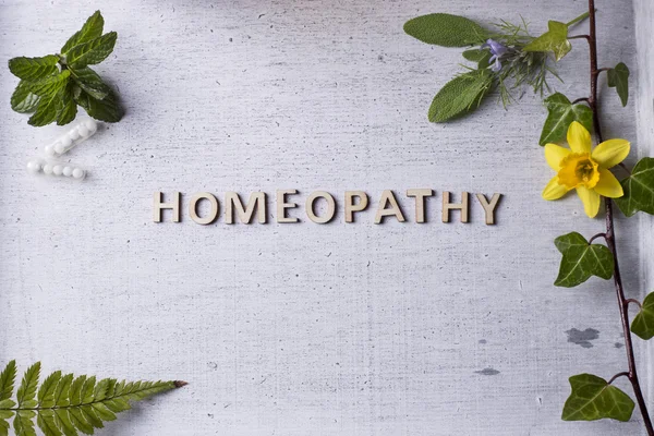 Homeopatie, homeopatie globule a láhve — Stock fotografie