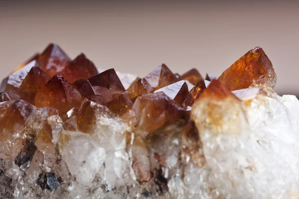 Pedra de Hessonite ou Canela — Fotografia de Stock