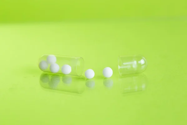 Pigułki homeopatyczne — Zdjęcie stockowe