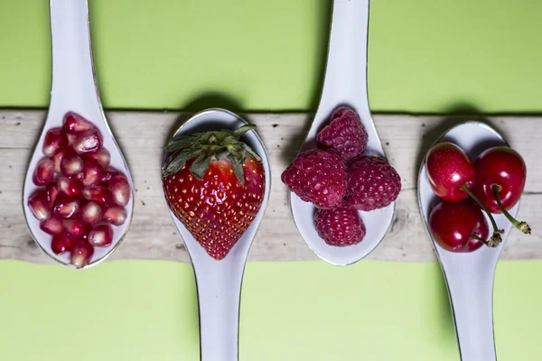 Bodegon антиоксидантів ягоди — стокове фото