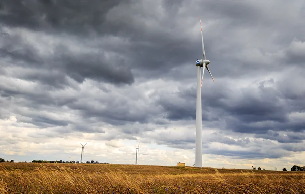 Větrné mlýny v Niechorze — Stock fotografie