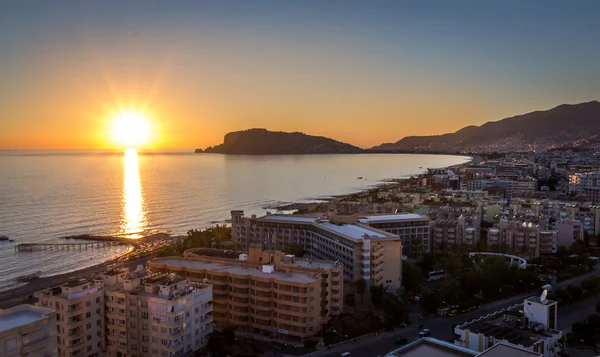 Costa na Turquia durante o pôr do sol — Fotografia de Stock