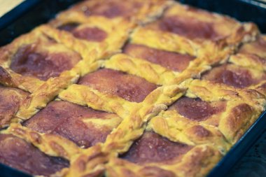 Elma reçelli geleneksel Rus turtası