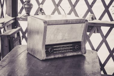 Eski Sovyet Vinil Disk Oynatıcı Antika Retro Radyosu