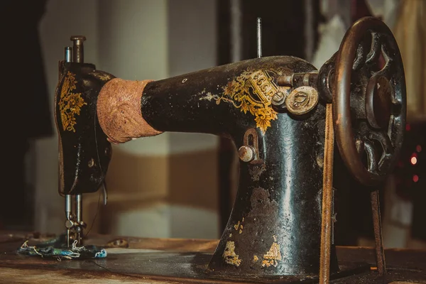 Παλιά Αντίκα Γερμανική Ραπτική Μηχανή Αντίκα — Φωτογραφία Αρχείου