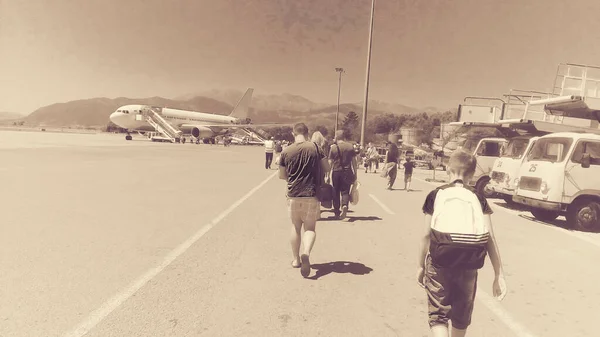 Gente Aeropuerto Pista Avión — Foto de Stock