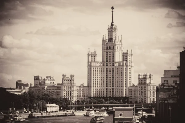 Arranha Céus Modernos Enorme Metrópole Cidade Moscou — Fotografia de Stock