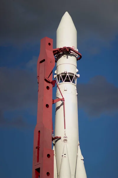 Stor Pålitlig Rymdfarkost Innan Flyger Rymden Kosmodromen — Stockfoto