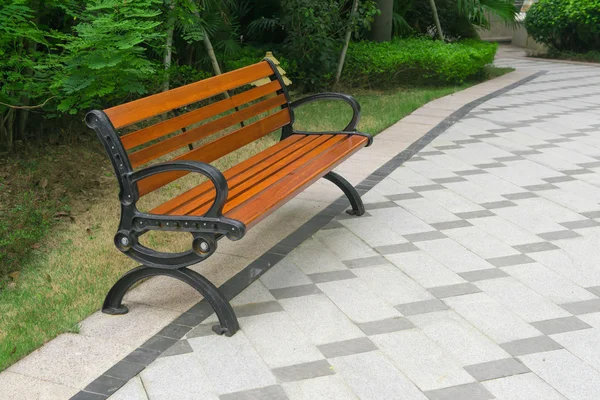 Stuhl im Park im Freien — Stockfoto