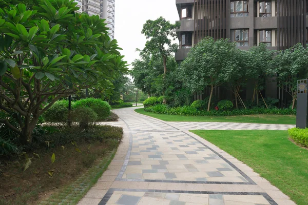 Pathway in outdoor of a residential building — Stock Photo, Image