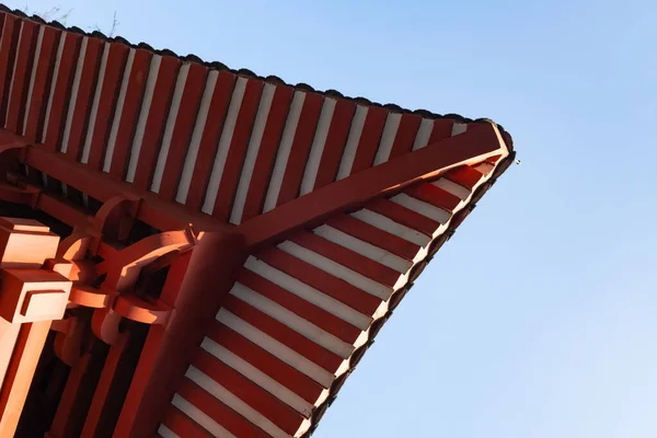 中国传统庙宇屋顶的一角 — 图库照片