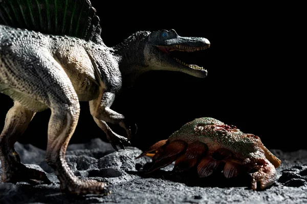 Spinosaurus Con Cuerpo Estegosaurio Suelo Con Cráteres —  Fotos de Stock
