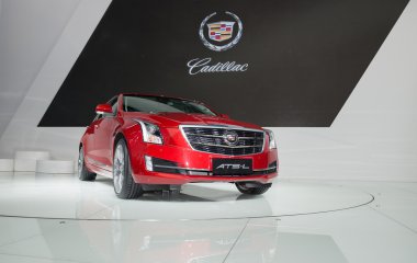 ATS-L Cadillac süper araba otomobil Fuarına Katılım