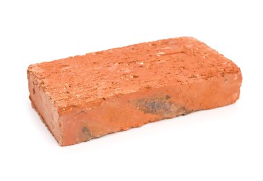 Beyaz bir arka plan üzerinde tek tuğla