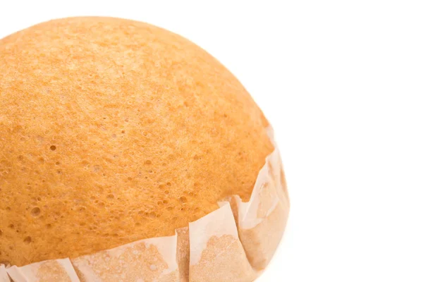 Zelfgemaakte gouden brood op wit met knippen pad en kopie ruimte — Stockfoto