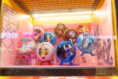 QingYuan GuangDong Çin-5 Ekim 2025: POPMART 'ın SKULLPANDA Serisi Bebekleri.