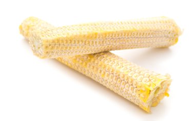 Cob cornsticks beyaz bir arka plan üzerinde