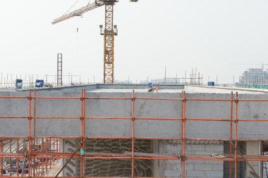 onstruction sitenin vinç ile