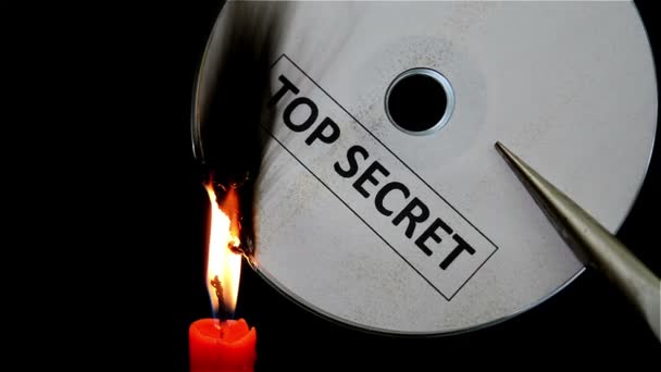 Masterizzazione di un compact disc top secret — Video Stock