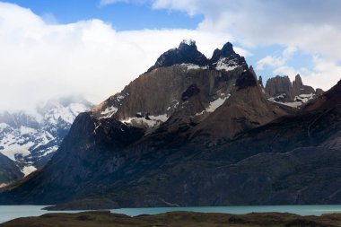 Los Cuernos, Las Torres Ulusal Parkı, Şili