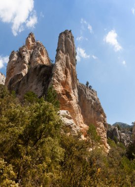 Teruel Eyaleti 'ndeki Ulldemo nehir geçidi. İspanya