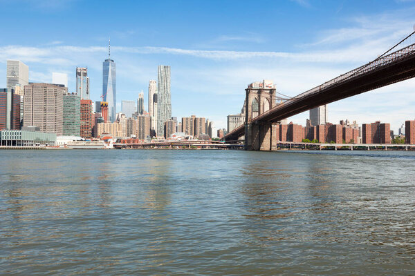 Brooklyn bridge from Brooklyn side