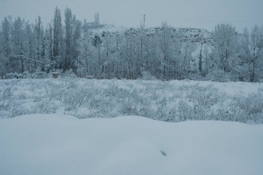 Filomena fırtınası İspanya 'da pek çok yeri etkiler, özellikle de çok sayıda karın yağdığı Teruel eyaletini.
