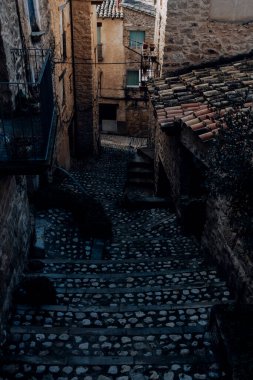 Eski Valderrobres kasabasının sokakları. Teruel bölgesi