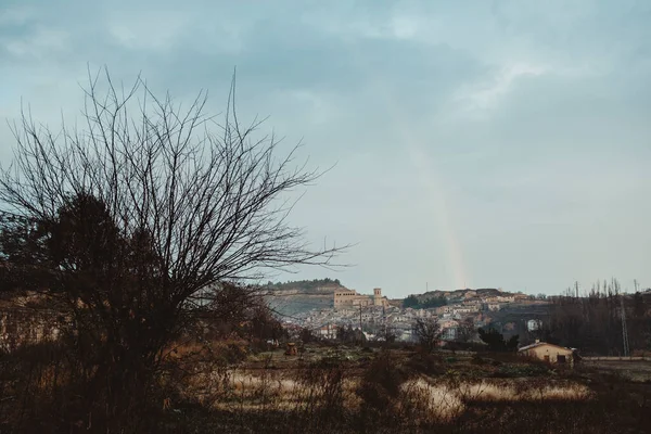 Valderrobres Espagne Décembre 2020 Arc Ciel Sur Village Médiéval Province — Photo